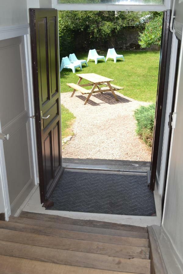 Appartement Passe Partout Lucenay-l'Eveque Exterior photo