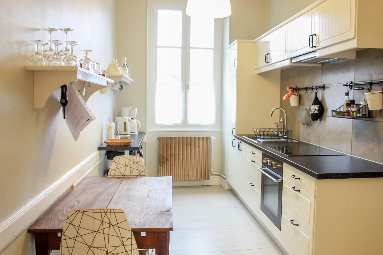 Appartement Passe Partout Lucenay-l'Eveque Exterior photo